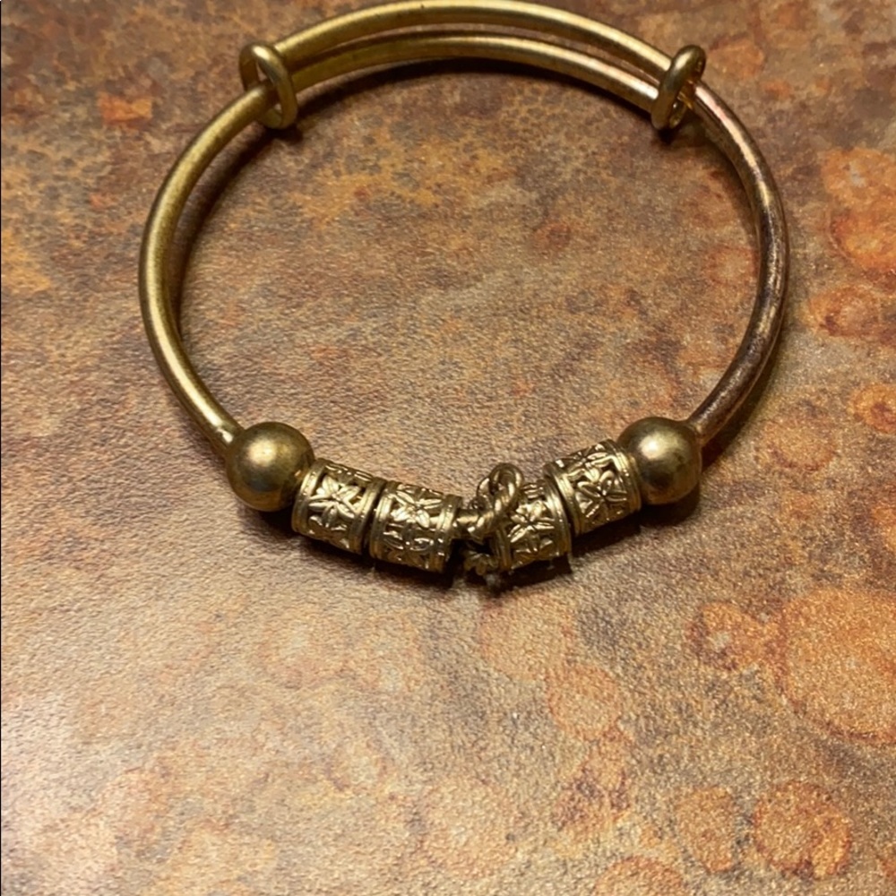 Charm bracelet